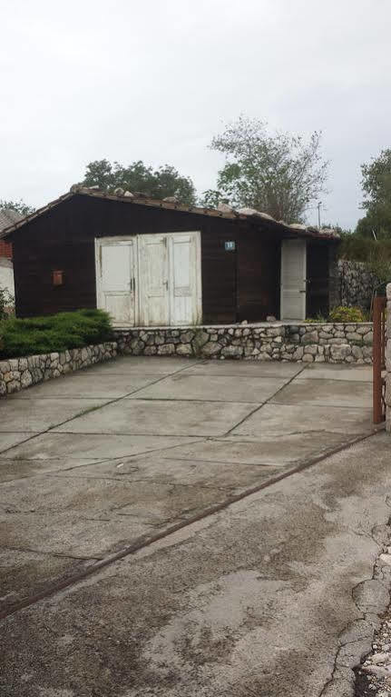 غييكا Guesthouse Konti المظهر الخارجي الصورة