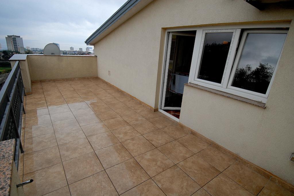 غييكا Guesthouse Konti الغرفة الصورة