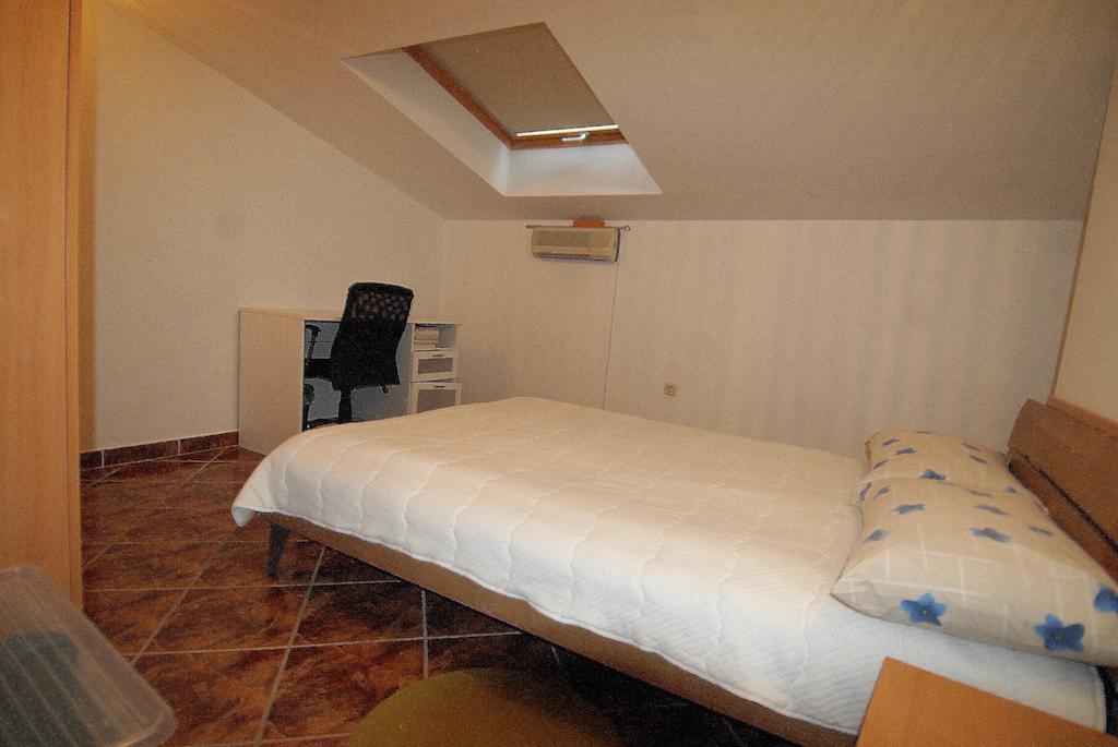 غييكا Guesthouse Konti الغرفة الصورة