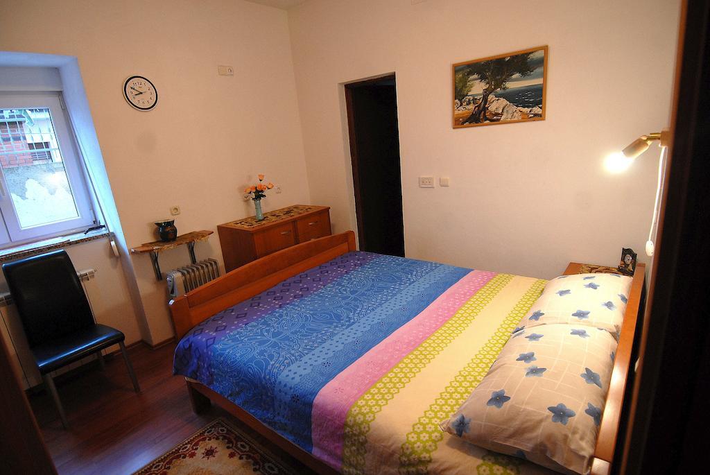 غييكا Guesthouse Konti الغرفة الصورة